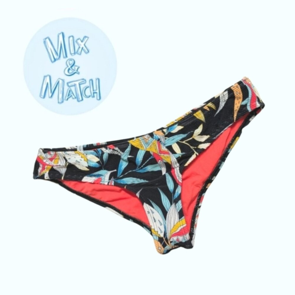 Body Glove NWT Low Rise Textured Hipster Cheeky Bikini Bottoms